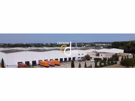 a vendre entrepôts (avec bureaux) de 26 431 m² dans le sud de la