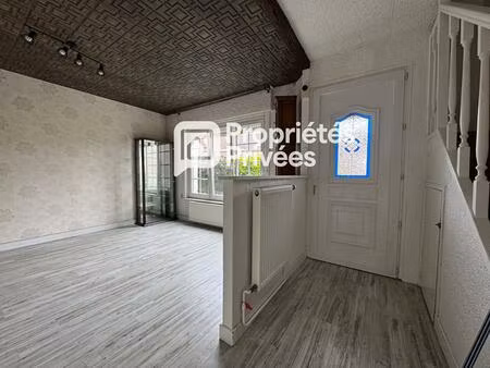 maison 3 chambres avec jardin et garage  une belle opportunité pour devenir propriétaire