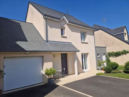 vente maison 4 pièces  91.85m²  laval