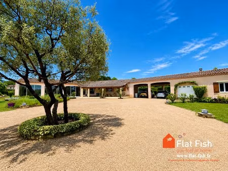 villa de plain pied à l'orée de la garrigue de mazan avec piscine couverte chauffee
