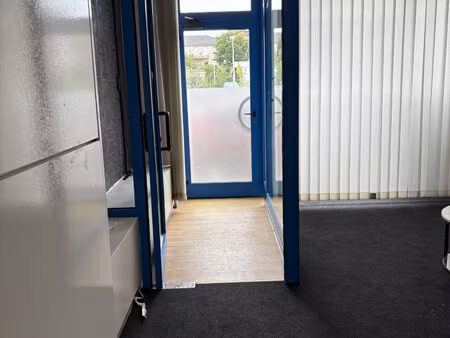 location local commercial 70m² forbach 57600