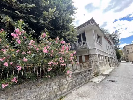maison bourgeoise de village