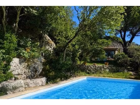 lussan - propriété de charme avec piscine et vue exceptionnelle