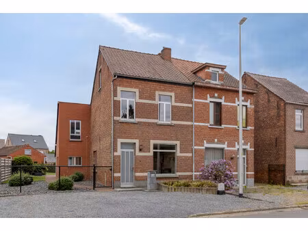 huis te koop in beringen met 3 slaapkamers