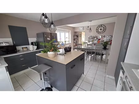 vente maison 6 pièces 175 m² à navenne (70000)  275 000 €