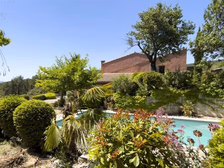 villa de charme  vue ouverte et dégagée - 13260 cassis