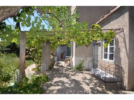 belle maison de village avec jardin et vue