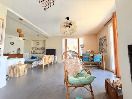 vente appartement 5 pièces 135 m² six-fours-les-plages (83140)