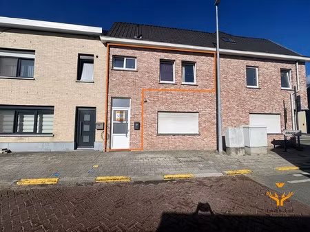 knus tweeslaapkamerappartement te huur in zele