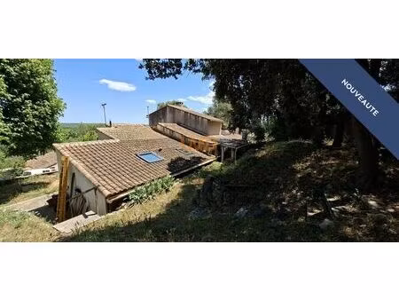 un cocon dans la garrigue