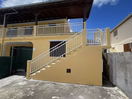 joli appartement t2 avec parking privatif - clos