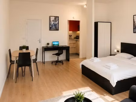 instapklare gemeubelde studio 55 m²
