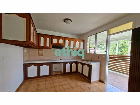 maison individuelle t4/5 à louer – petit-bourg