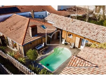maison avec dépendance et piscine au coeur de gujan mestras