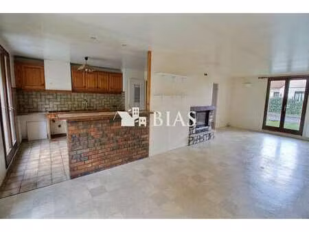 vente maison à ry (76116) : à vendre / 91m² ry