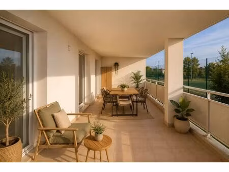 bel appartement avec grande terrasse à castelnau-le-lez