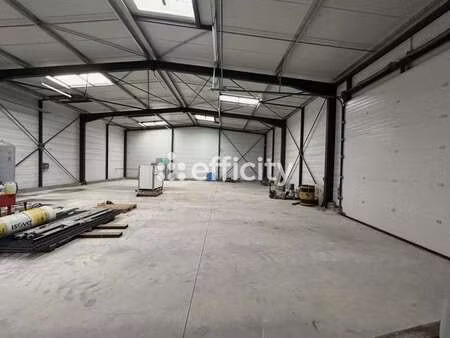vente bureaux et commerces à rochefort (17300) : à vendre / 360m² rochefort