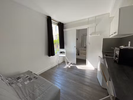 location appartement 1 pièce 11m²