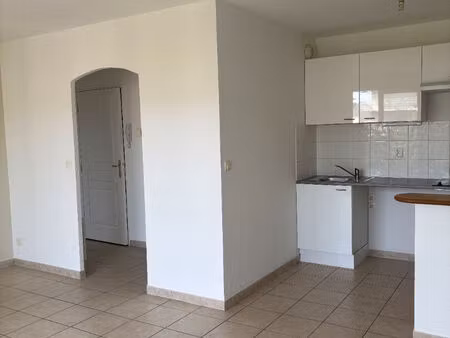location appartement 2 pièces 44m²