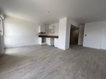 location appartement 4 pièces 103m² maromme 76150