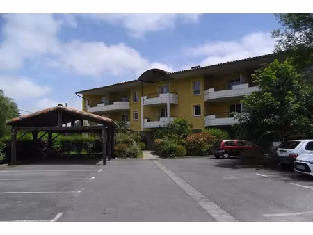 location appartement 2 pièces 37 m² à saint-gaudens (31800)