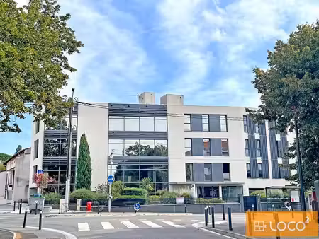 location bureaux 248m²