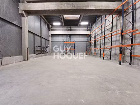 entrepôt 233m² à étoile sur rhone (26)