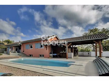 villa de 175 m² sur 1500 m² de terrain avec piscine