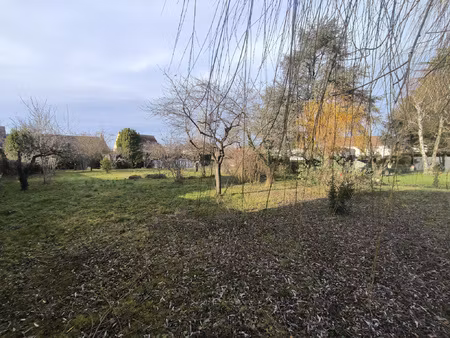 terrain à bâtir 700 m2- libre de constructeur