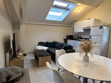 location appartement 2 pièces  32.24m²  la roche