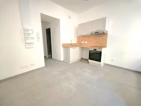 location appartement 2 pièces  29.08m²  narbonne