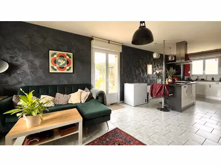 location maison 3 pièces  68.82m²  uzemain