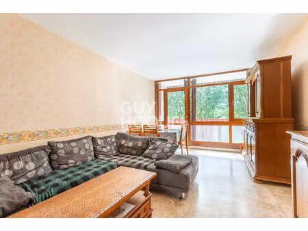 rare sur le secteur ! appartement lumineux de 63 m² à rénover à deux pas du centre-ville
