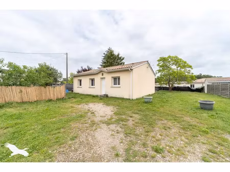 vente maison 4 pièces 80 m² gauriaguet (33240)