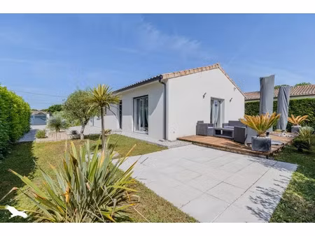 vente maison 4 pièces 94 m² vayres (33870)