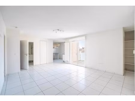 vente appartement 4 pièces 75 m² bordeaux (33800)