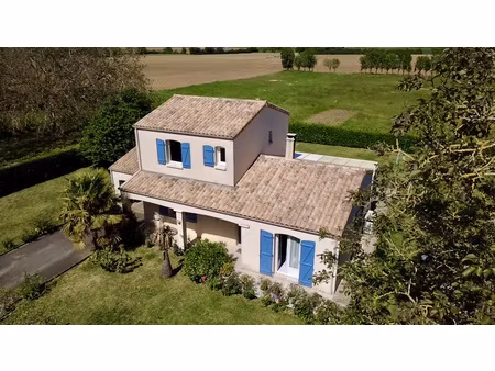 achat maison 7 pièces 147m² benet 85490