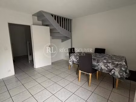 maison meublee de 80 m² avec jardin - l' isle d'abeau 38080
