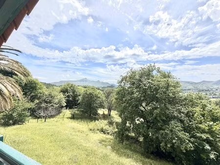 maison de 157 m2 avec piscine et vue panoramique sur la rhune