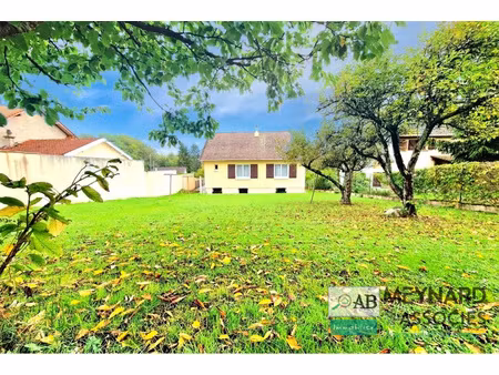 maison à vendre individuelle pommeuse 142 m2 sur 1014 m2