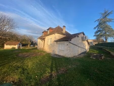maison en pierre à lachapelle-auzac 46