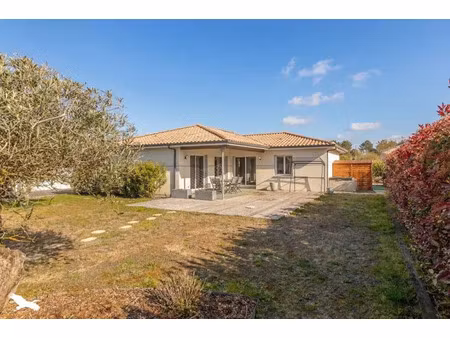 vente maison 4 pièces 106 m² arès (33740)