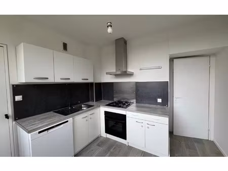 location appartement  59.31 m² t-3 à limoges  600 €