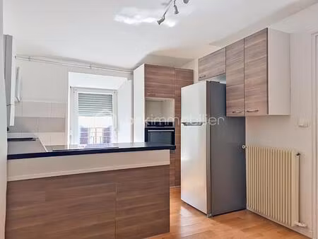 appartement de 28 m² à vaux-le-penil