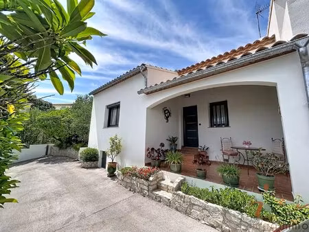 magnifique villa cossue en bordure de garrigues