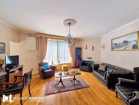 vente maison à bégard (22140) : à vendre / 233m² bégard