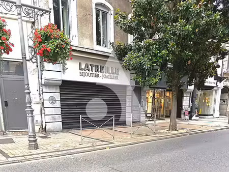 location local commercial tarbes 65000 - - surface privée