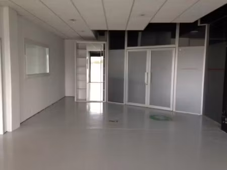 location local commercial 180m2 perpignan 66000 - 1666 € - surface privée