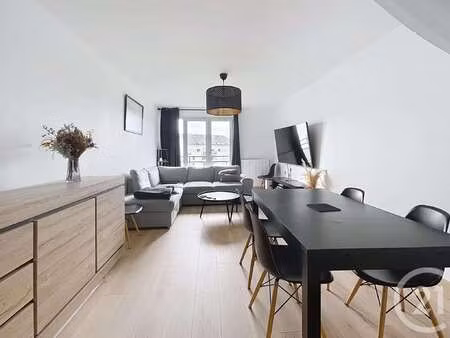 location appartement 4 pièces meublé à nantes (44000) : à louer 4 pièces meublé / 84m² nan