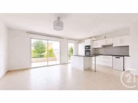 location appartement 3 pièces à orvault (44700) : à louer 3 pièces / 68m² orvault
